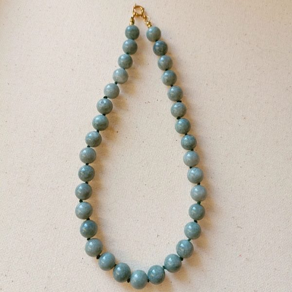 Collier perles de jades